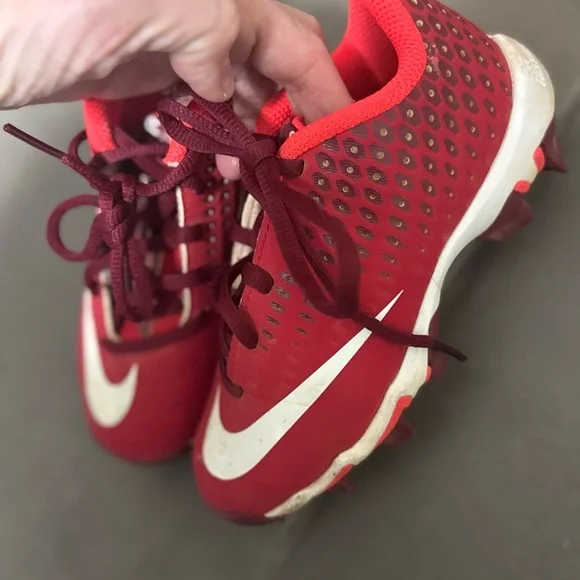 Nike Kids Red and White Sneakers - Picture 4 of 4